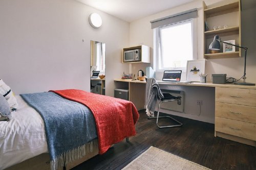 iQ Great Newton House